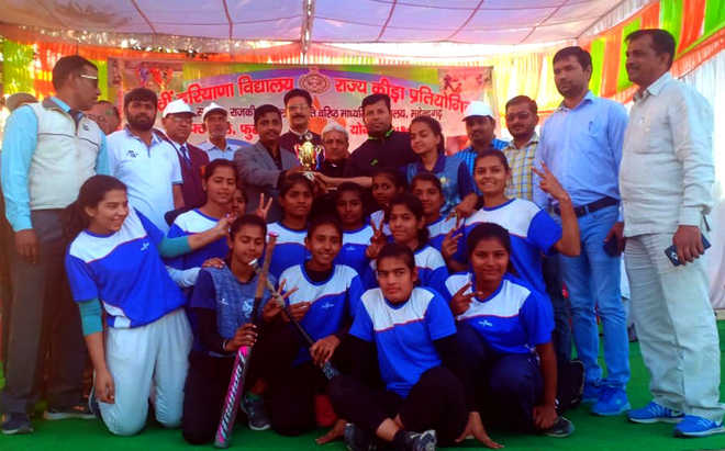 Rohtak girls win softball meet