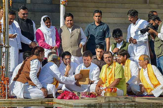 Rahul Gandhi''s gotra is ''Dattatreya'', he is Kashmiri brahmin: Priest