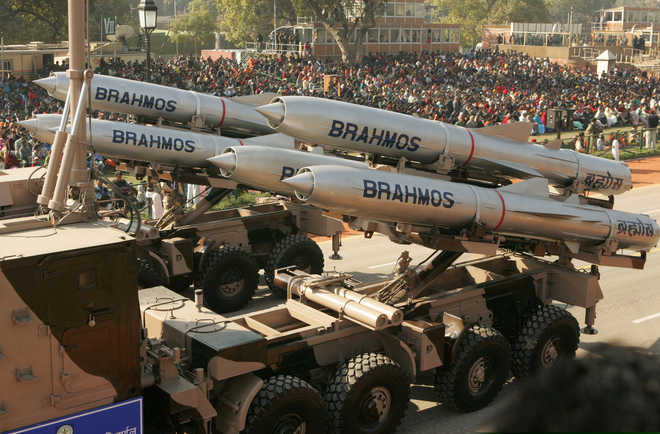 Govt approves military procurement worth Rs 3,000 crore