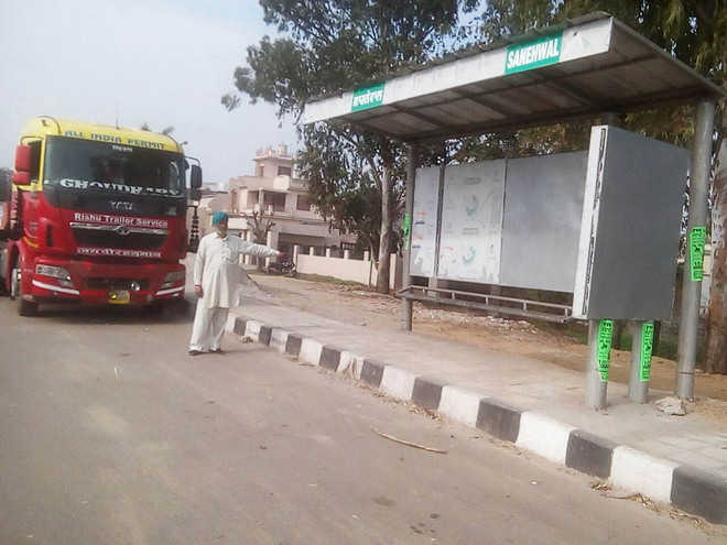 Sahnewal bus stops where no buses stop