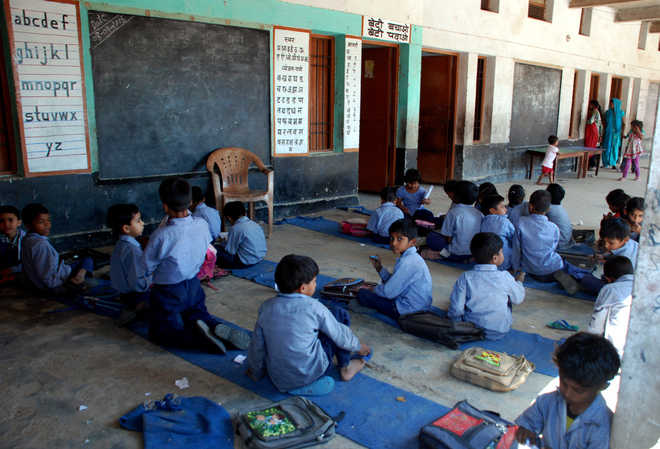 Bureaucratic delay denies grant for uniforms to 11 lakh schoolkids