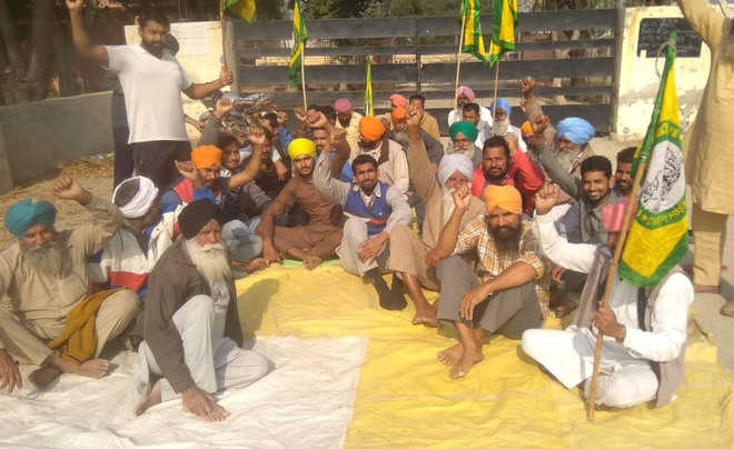 Dan Singhwala farmers protest erratic power supply