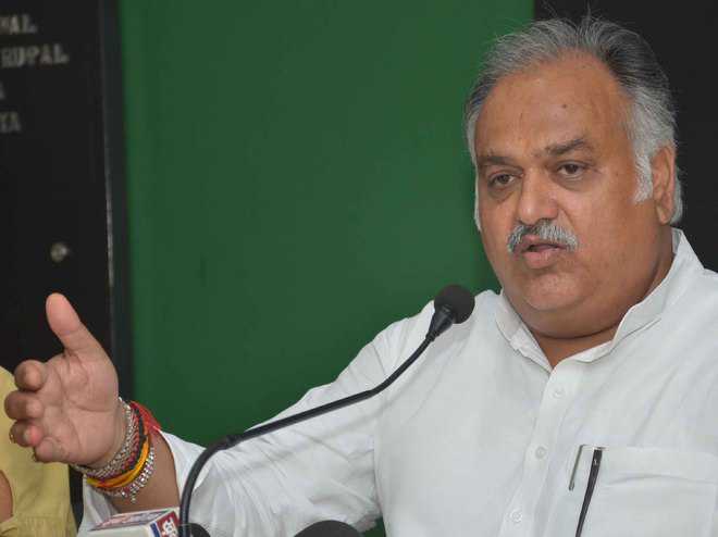 In Karnal, Ganaur MLA Sharma backs Independent