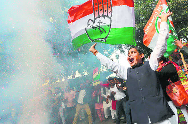 Cong closes in on 3-0, Modi concedes