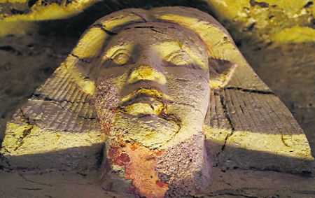 Egypt unearths tomb of ancient high priest