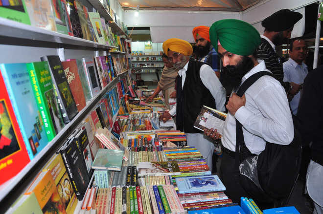 10,000 Punjabi authors, but few takers for their books