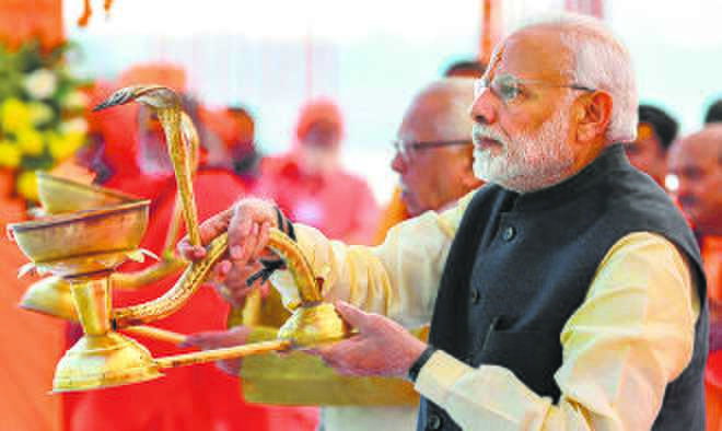 Cong ignoring interests of Army, farmers: Modi