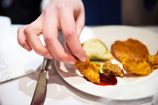 UK restaurant closures surge as consumers lose appetite to spend