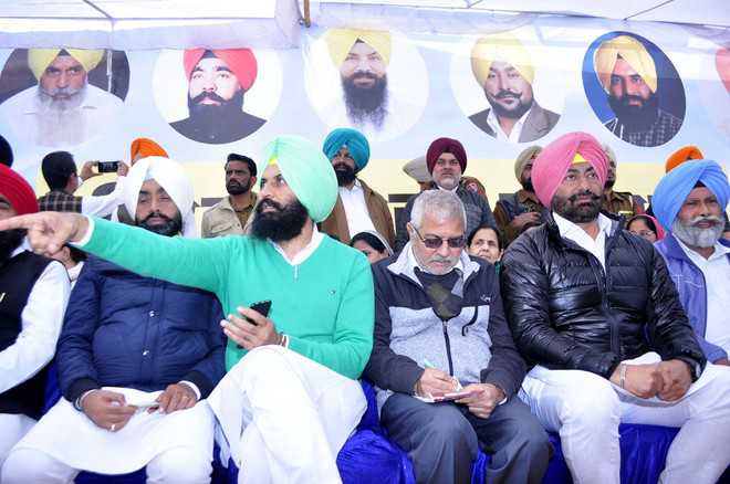 Day after, differences surface in Punjab Democratic alliance
