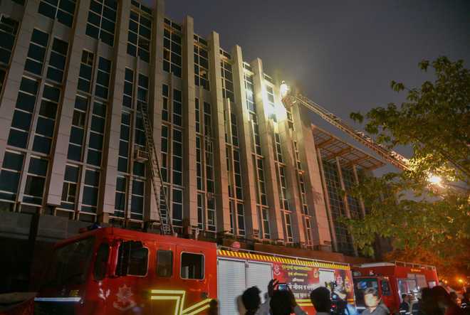 Probe ordered into Mumbai hospital blaze