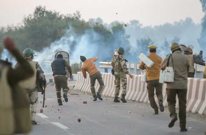 6 cops among 11 injured in anti-encroachment drive in Jammu
