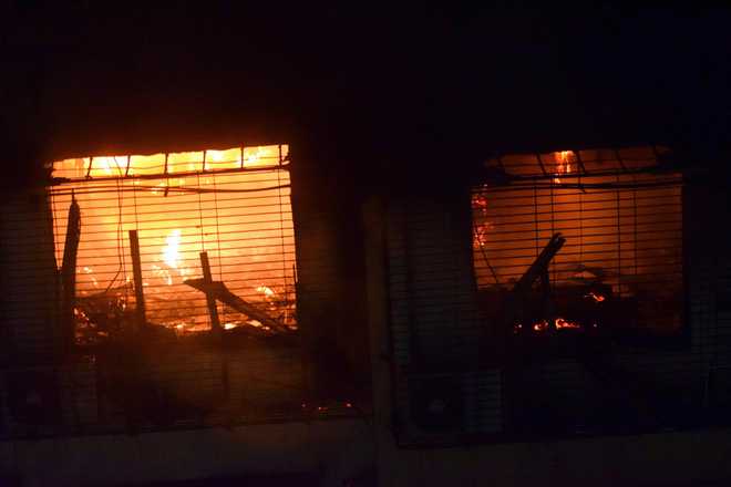 Five killed as fire breaks out in Mumbai highrise