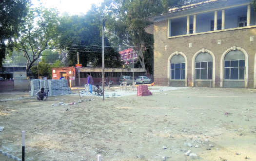Parking woes set to ease at Govt Rajindra Hospital