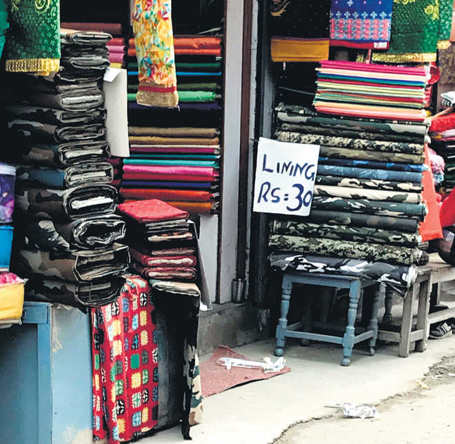 Army to take legal action against traders selling its new combat uniform :  The Tribune India
