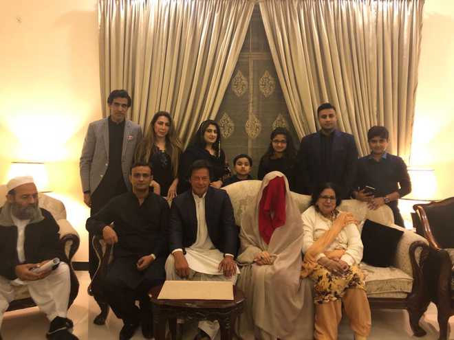 Imran Khan marries his spiritual guide Bushra Maneka