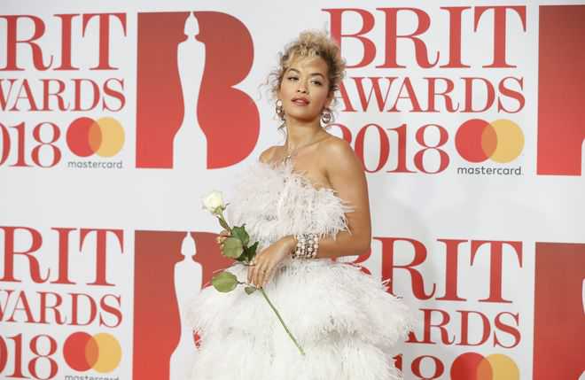 White roses show ‘Time’s Up’ at Brit Awards