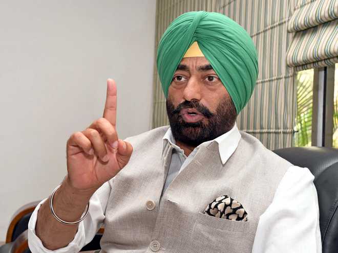 Khaira hits out at Capt govt, says farmers feel betrayed