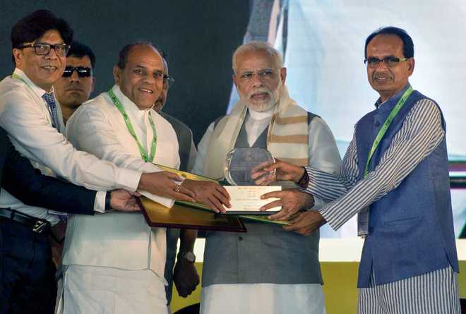 Centre working with states to ensure farmers get declared MSP: PM