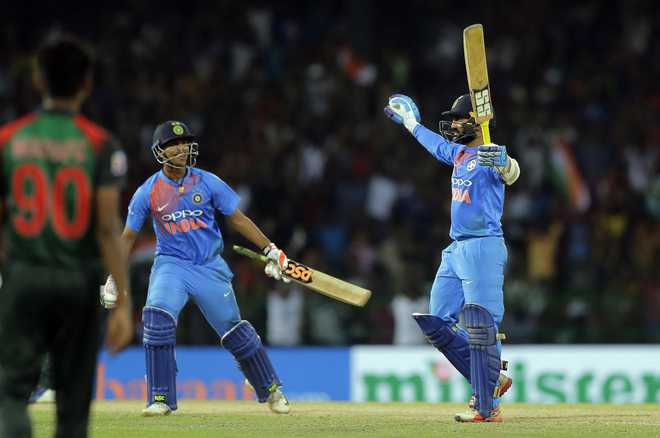 Dinesh Karthik does it in style, India win Nidahas T20 Tri-series