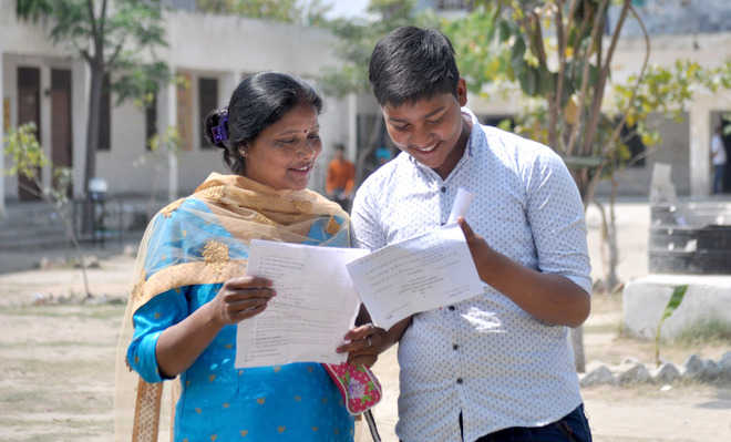 Age no bar for Rajni as she takes Class X exam with son
