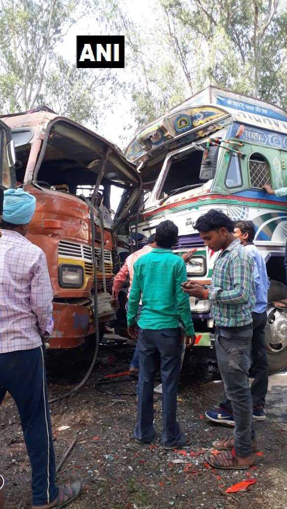 5 killed in bus accident on Lucknow-Faizabad highway in UP