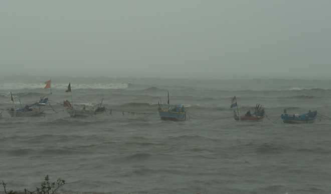 24 fishermen from Gujarat apprehended by Pak maritime agency