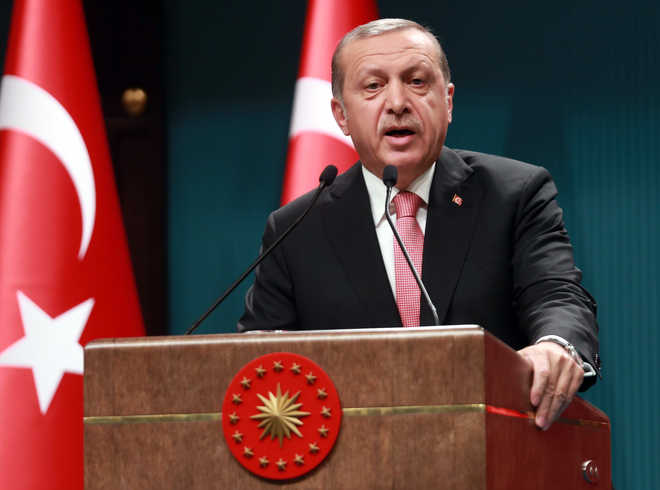 Turkey orders detention of 70 army officers over Gulen links: CNN Turk