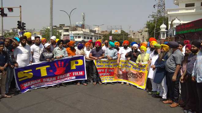 Protest march taken out in Jalandhar against film ‘Nanak Shah Fakir’