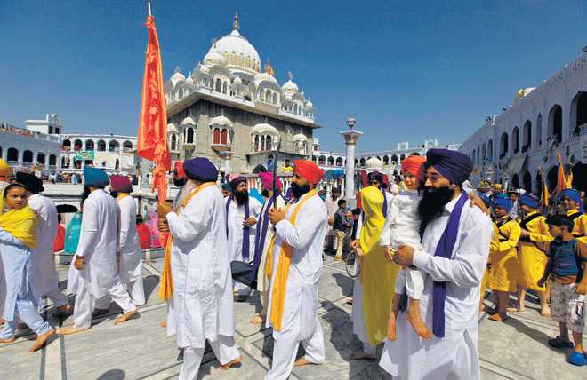 Spat over Sikh pilgrims, India protests