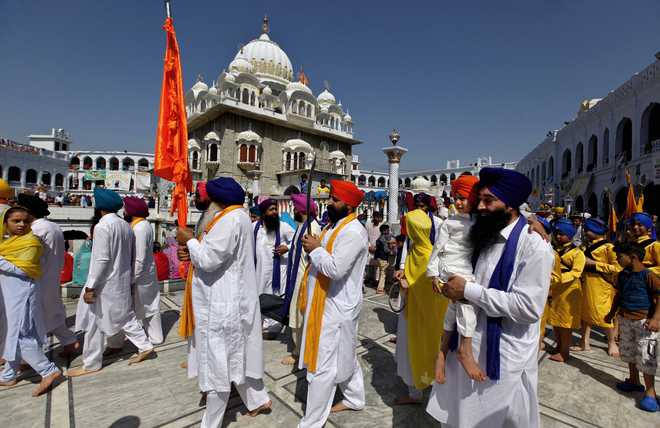 India accuses Pakistan of inciting Sikh pilgrims