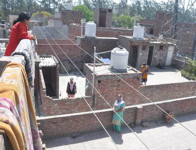 High-tension wires give residents sleepless nights