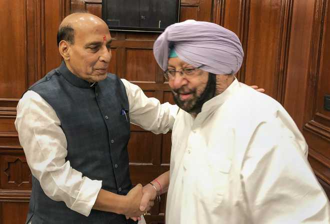 Amarinder meets Rajnath, urges for strategy to deal with extremism