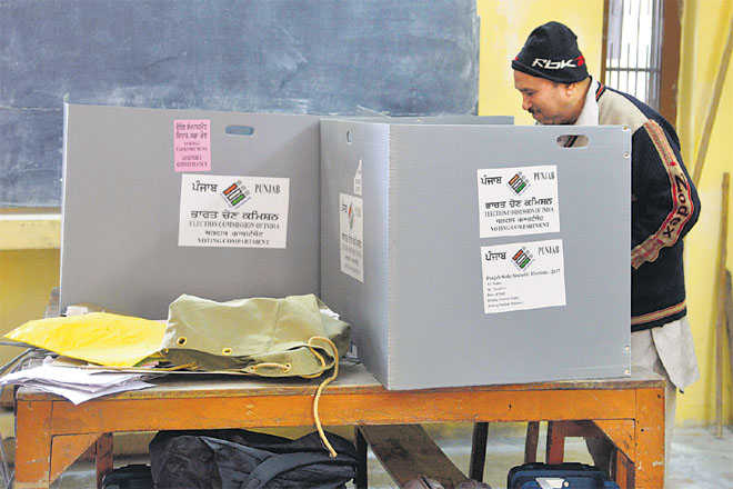 Are simultaneous polls good for governance?