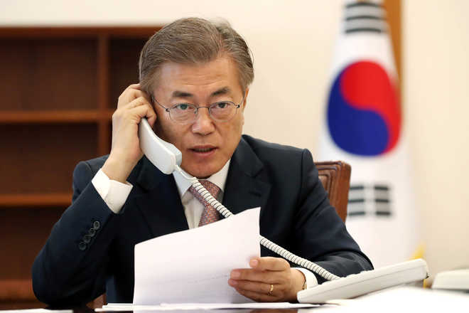 Koreas set up 1st hotline between leaders ahead of summit