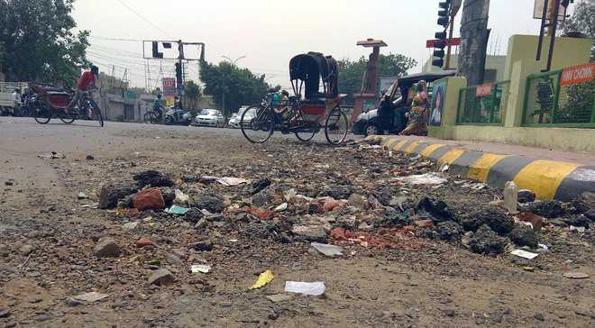 Dismantled roads in city hit traffic flow