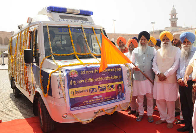 SGPC introduces medical vans for remote areas