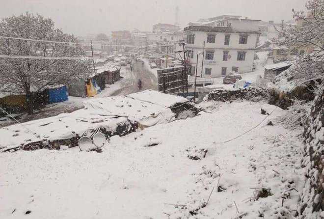 Poor weather hits Char Dham yatra