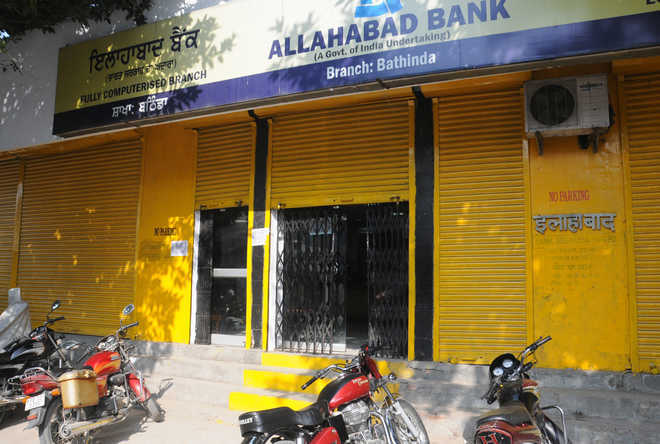 RBI puts deposit, lending restrictions on Allahabad Bank