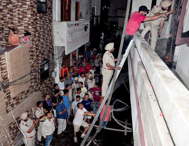 Fire at Kangra Colony house; electronic goods gutted