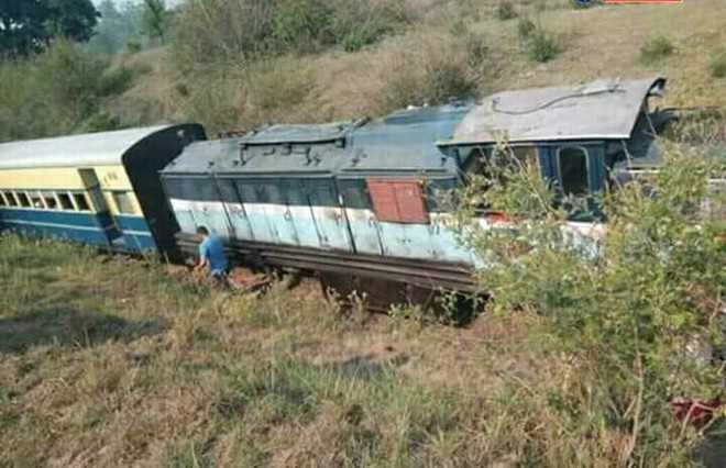 Pathankot–Baijnath train engine derails near Kangra