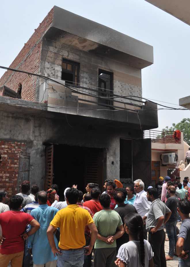 Woman, minor daughters burnt alive in Karnal building fire
