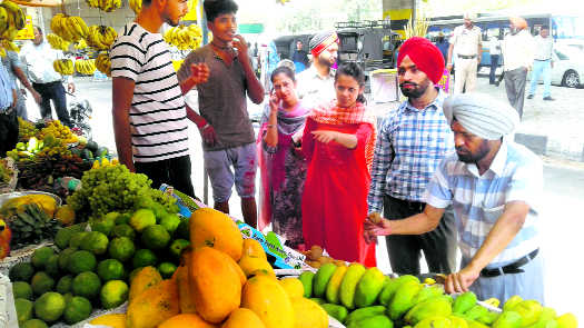Artificially ripened fruits: Health officials act tough against vendors