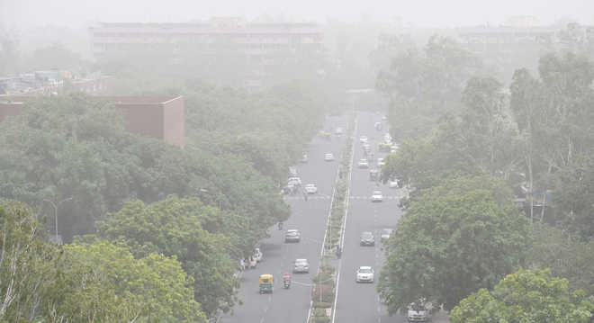 Dust blankets region; day temperature comes down