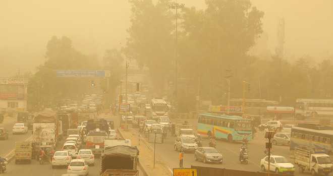 Weather gets dustier; people suffer, pollution board issues advisory