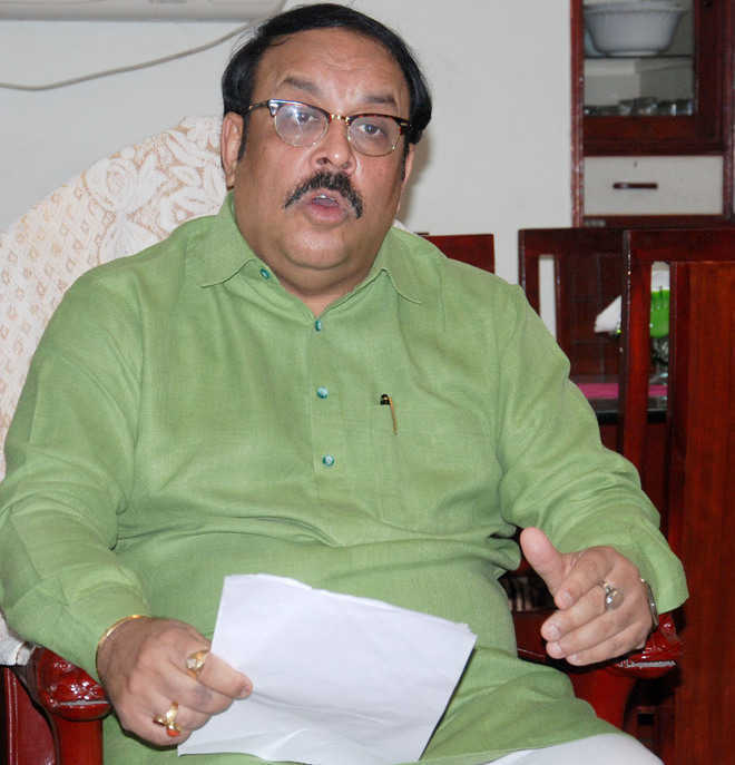 Punjab BJP chief Malik targets PPCC president Jakhar