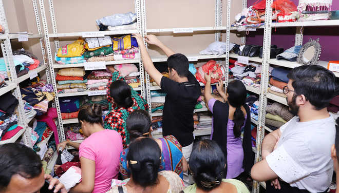 ‘Anokhi Dukaan’ aims to sell old items to the underprivileged