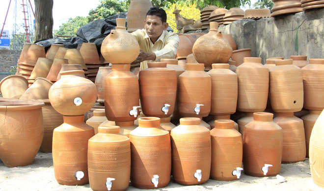 Demand For Earthen Pots With Taps On The Rise The Tribune India