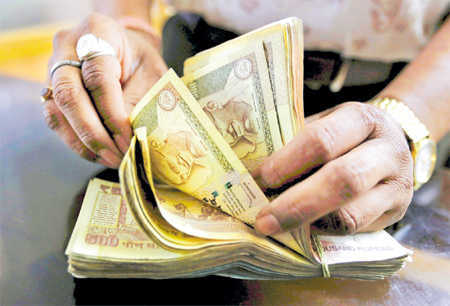 Rs 1.6 cr in demonetised currency seized in Thane; 3 held