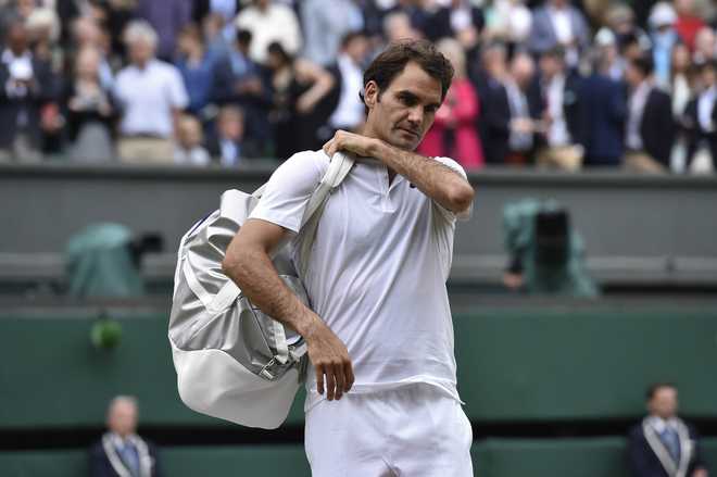 Federer, Serena aim to advance on Wimbledon’s ‘Manic Monday’