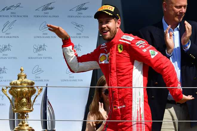 Vettel wins, Hamilton second at Silverstone